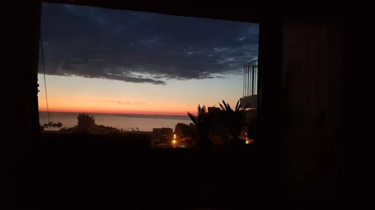 Balcony With Sea View Daire Llança 0*,